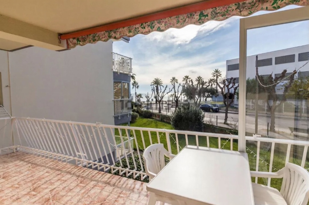 Piso en venta en primera línea de playa en Cambrils