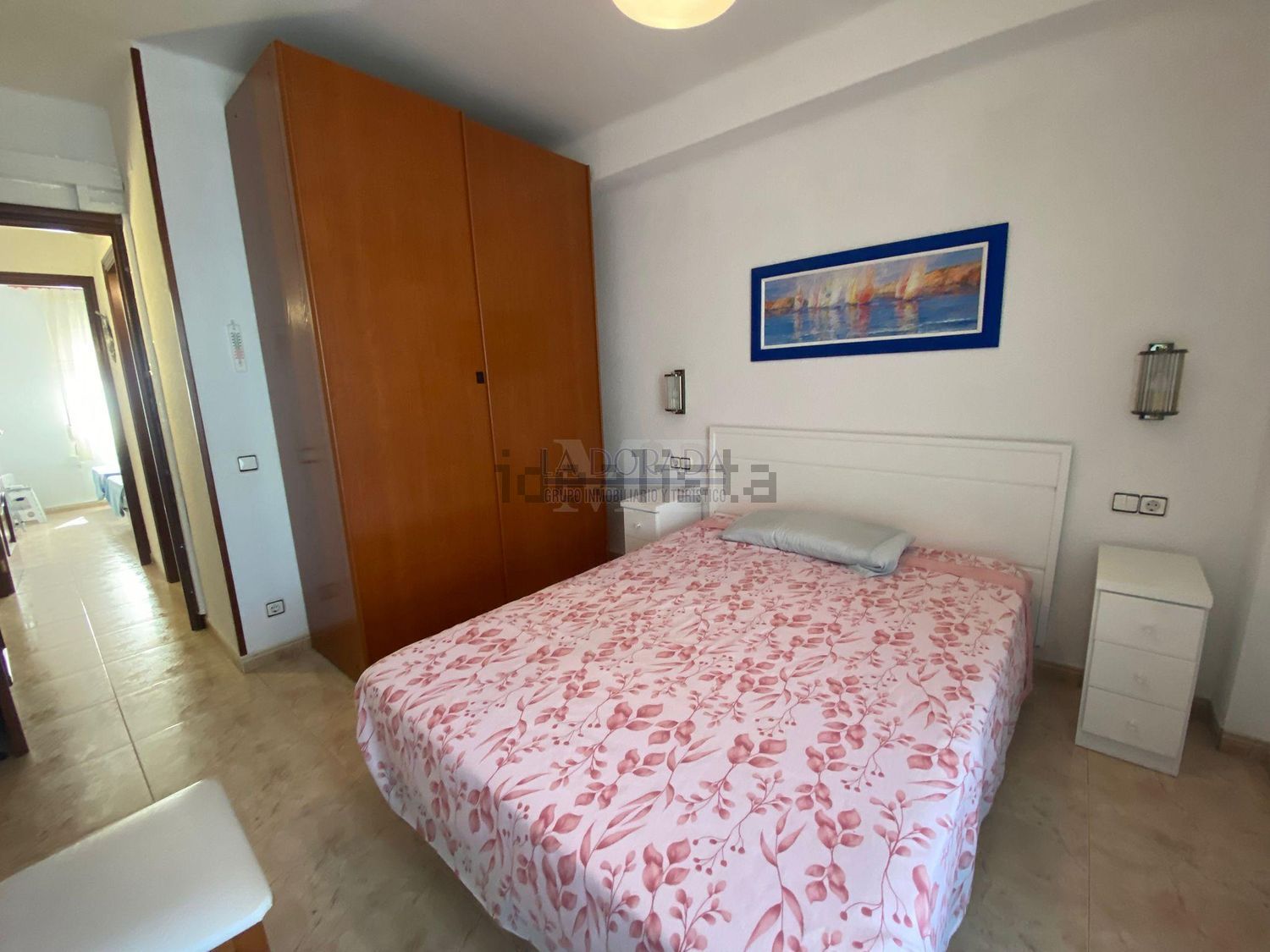 Flat for sale frontline beach in Cambrils — Bedroom