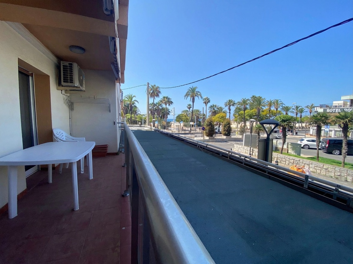 Piso en venta en primera línea de playa en Cambrils