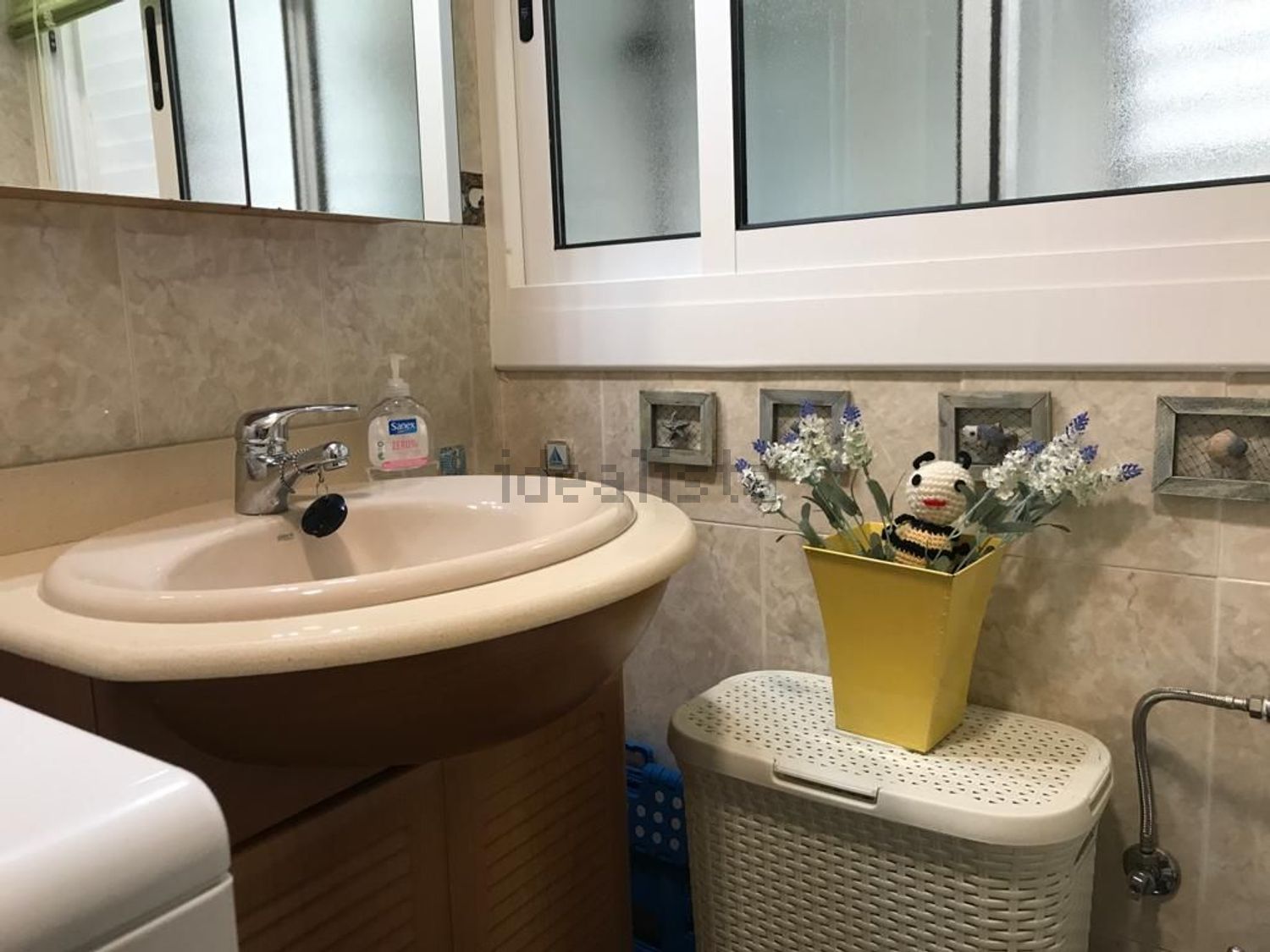Flat for sale frontline beach in Cambrils — Bathroom