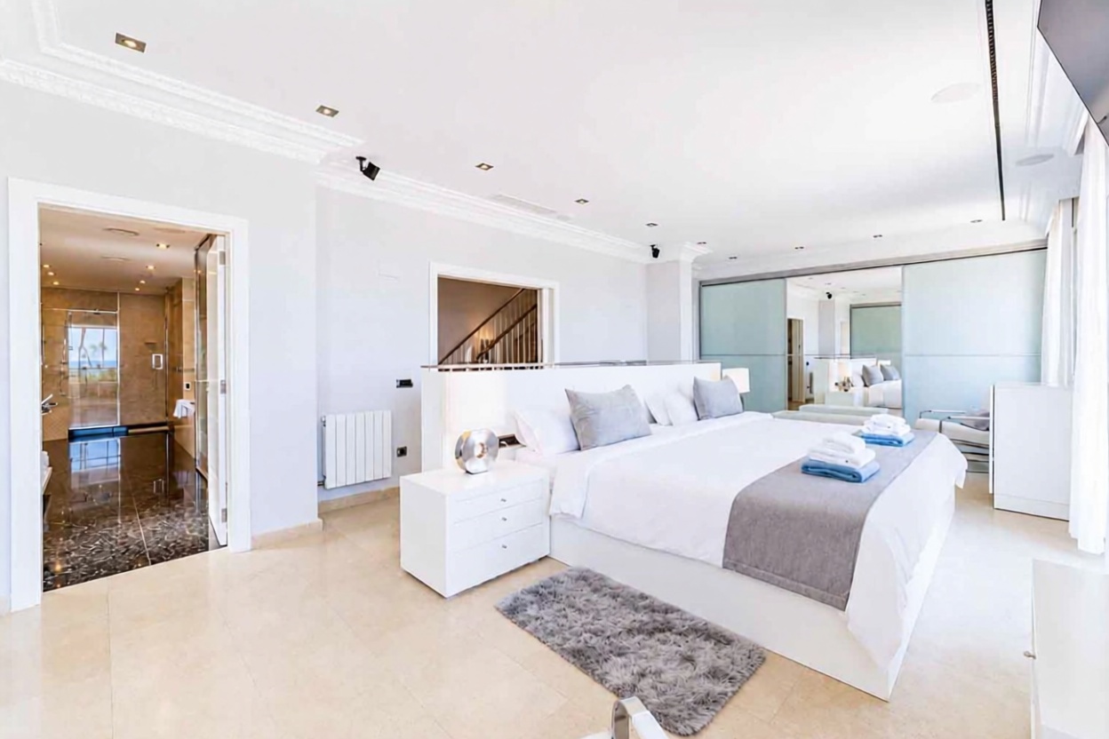 Chalet mit direkter Strandzugang in Sitges — Schlafzimmer