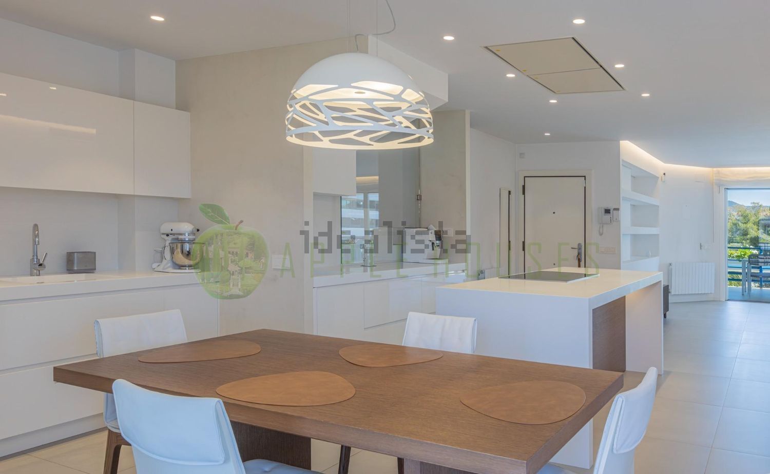 Ático en venta en Vinyet-Terramar-Can Pei-Can Girona — Cocina