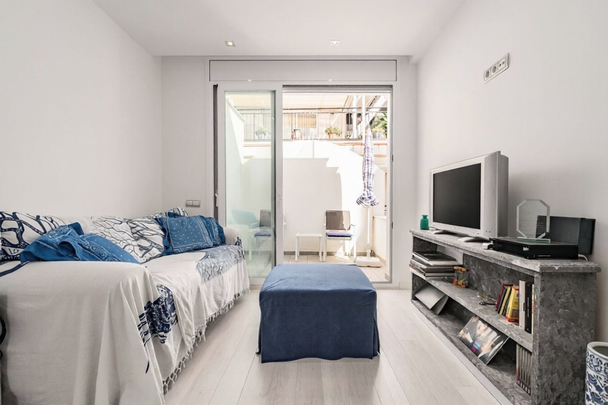 Chalet with direct beach access in Sitges — Sea terrace