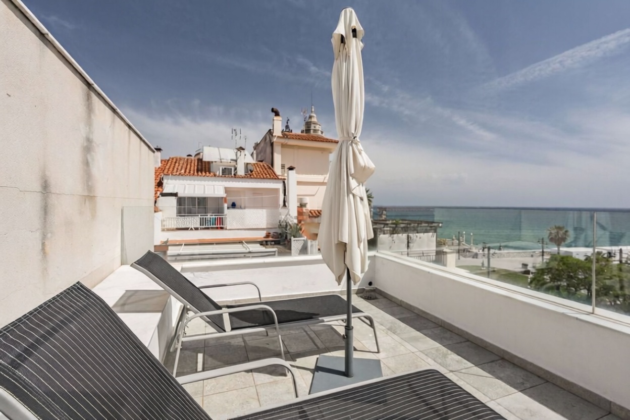 Chalet with direct beach access in Sitges