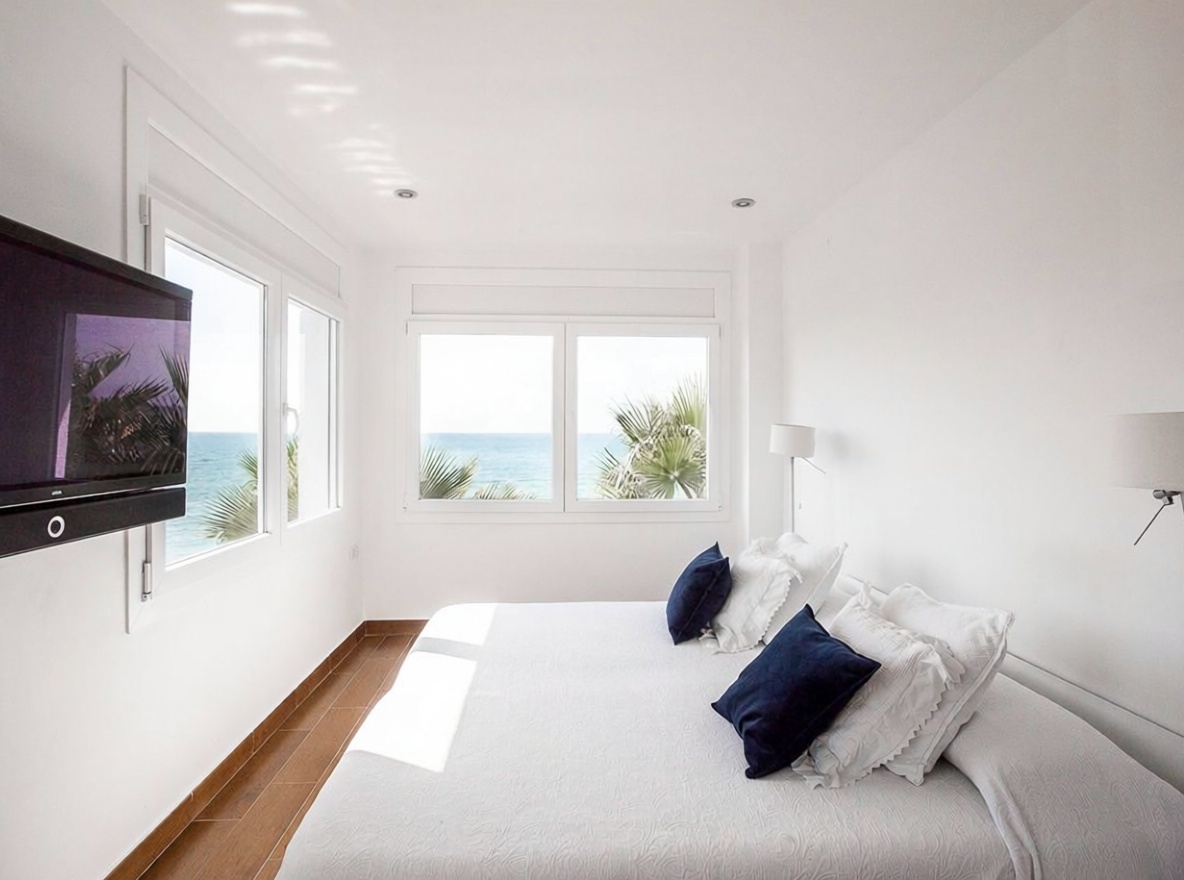 Chalet avec accès direct à la plage à Vilanova i la Geltrú — Chambre
