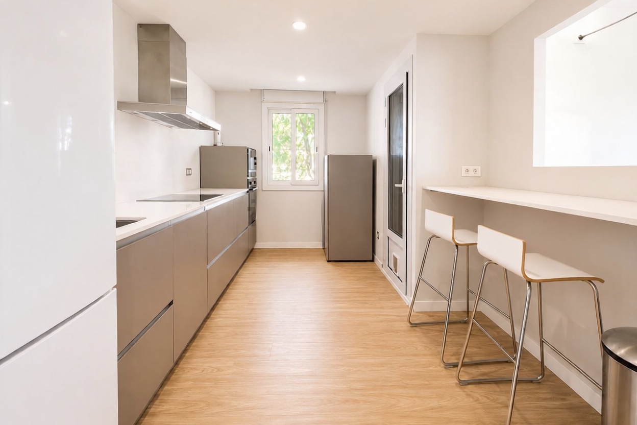 Apartamento em primeira linha de praia em Vilanova i la Geltrú — Cozinha
