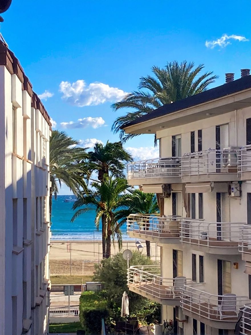 Piso en venta en Calle Ramon Marquet — Vista mar