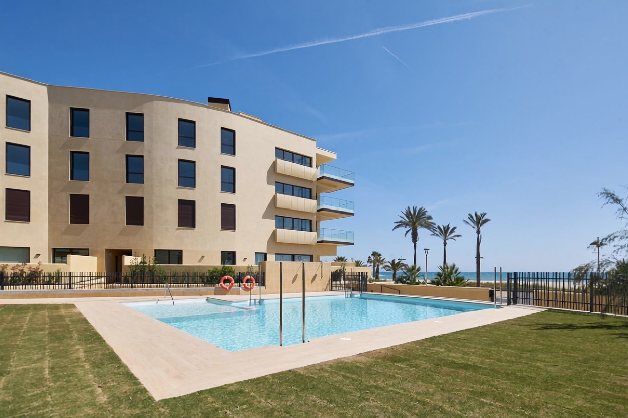 Piso en venta en Avenida Jaume I, 125, 135 — Piscina