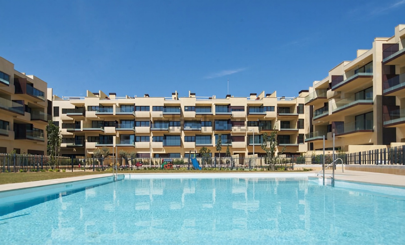 Piso en venta en Avenida Jaume I, 125, 135 — Piscina
