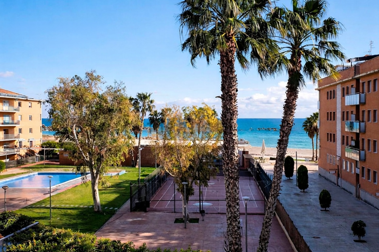 Piso en venta en Pla de Sant Pere-Les Salines — Cuisine