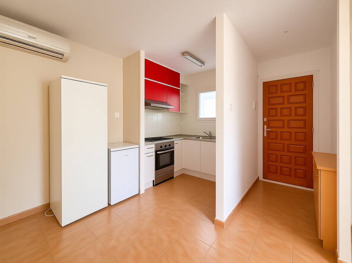 Piso en venta en Calle Girona, 9 — Cocina