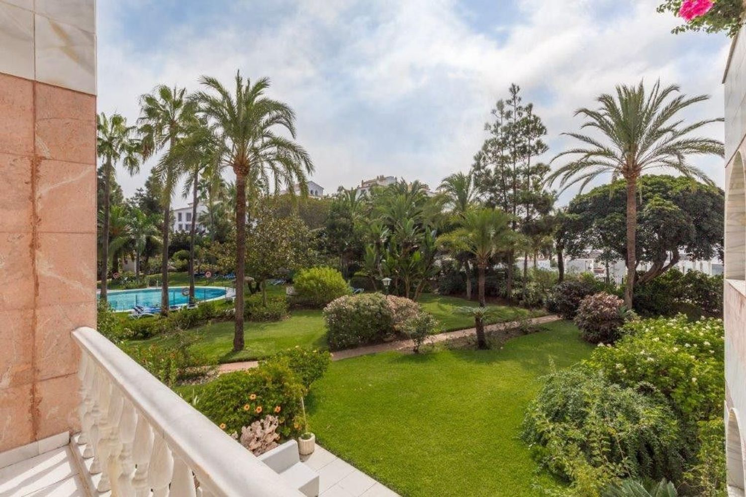Duplex in erste Strandlinie in Marbella