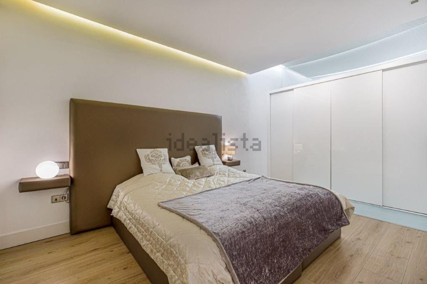 Duplex em primeira linha de praia em Marbella — Quarto