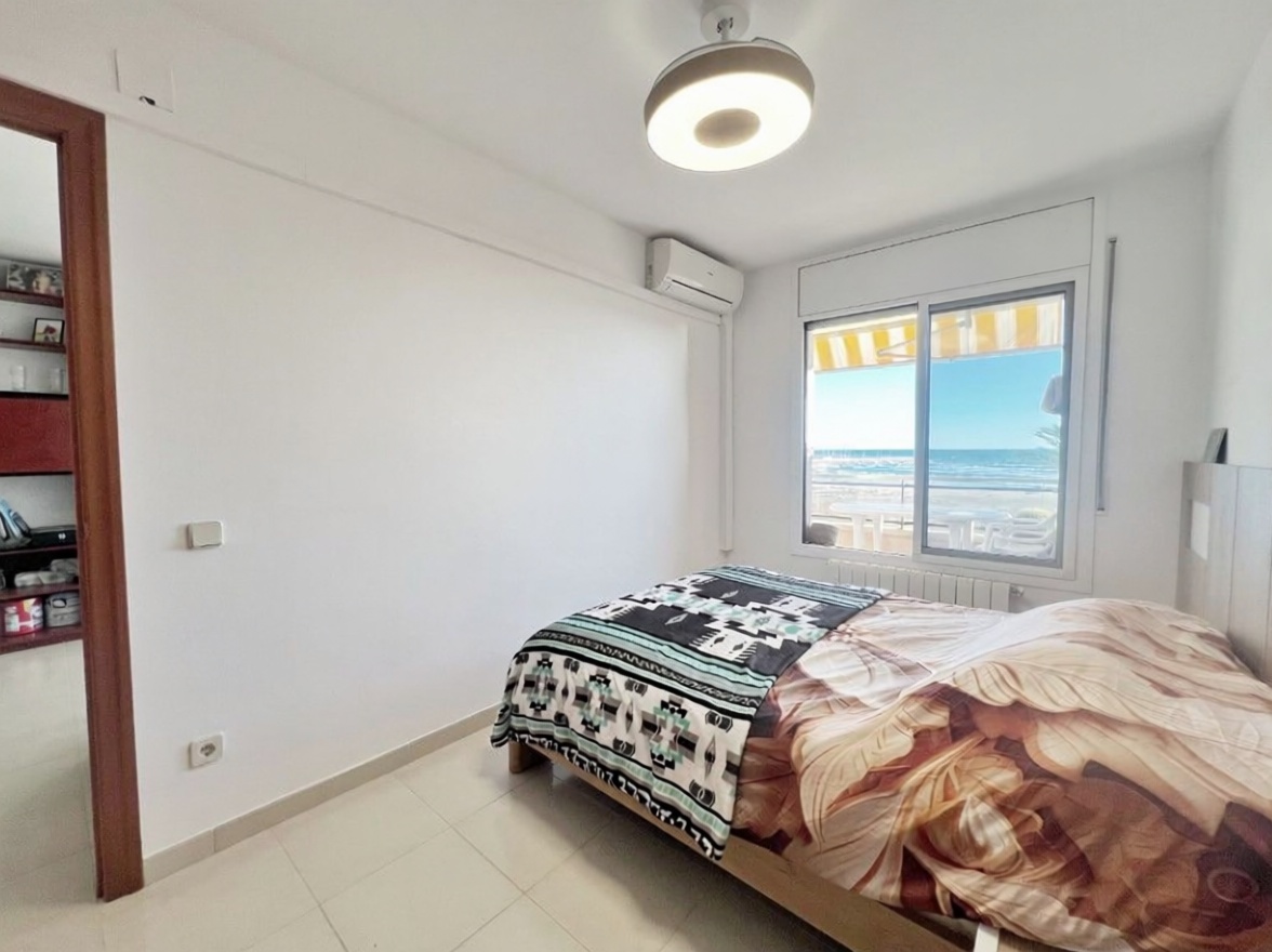 Piso en venta en Paseo Marítim de Sant Joan de Déu, 219 — Chambre