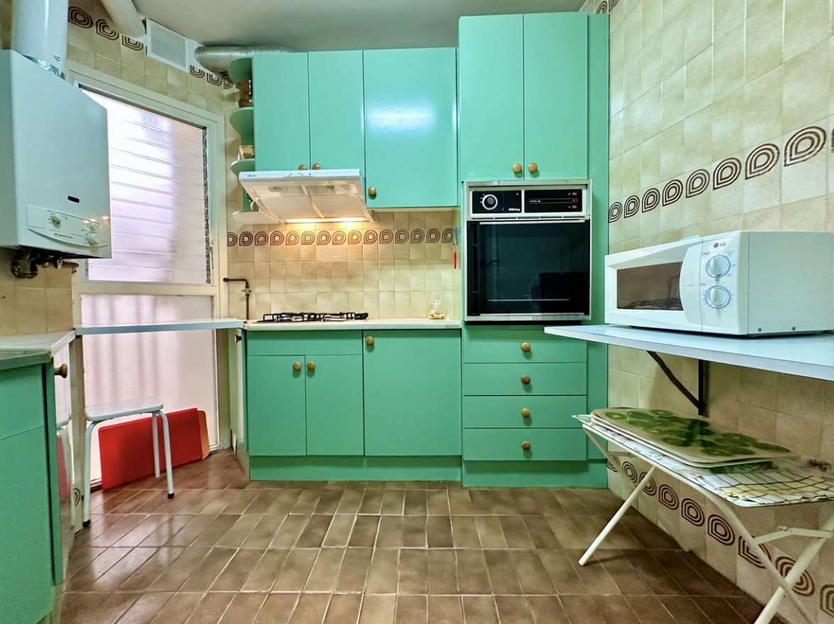 Apartamento em primeira linha de praia em Calafell — Cozinha