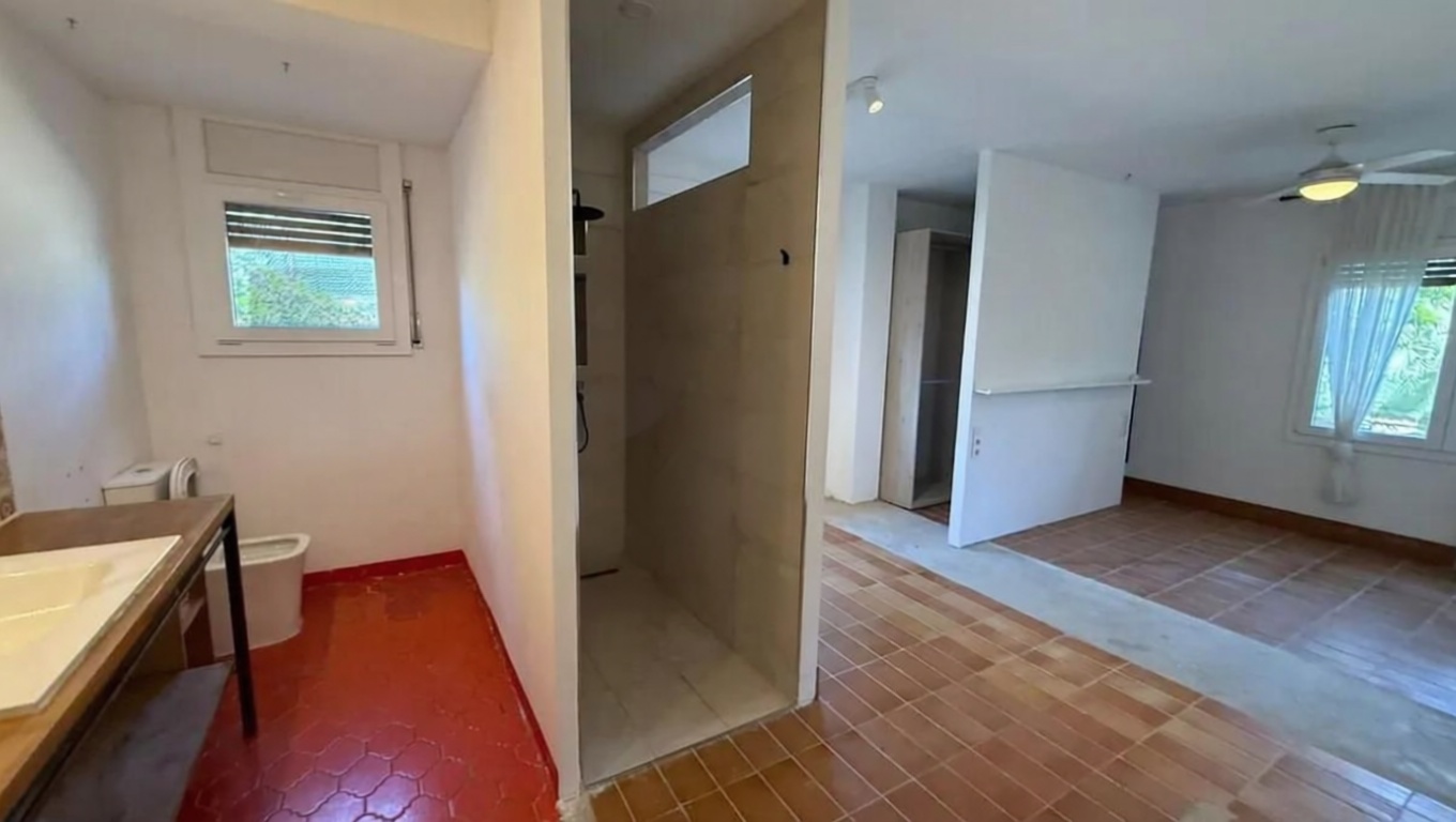 Casa o chalet independiente en venta en Calle pineda, 4 — Casa banho