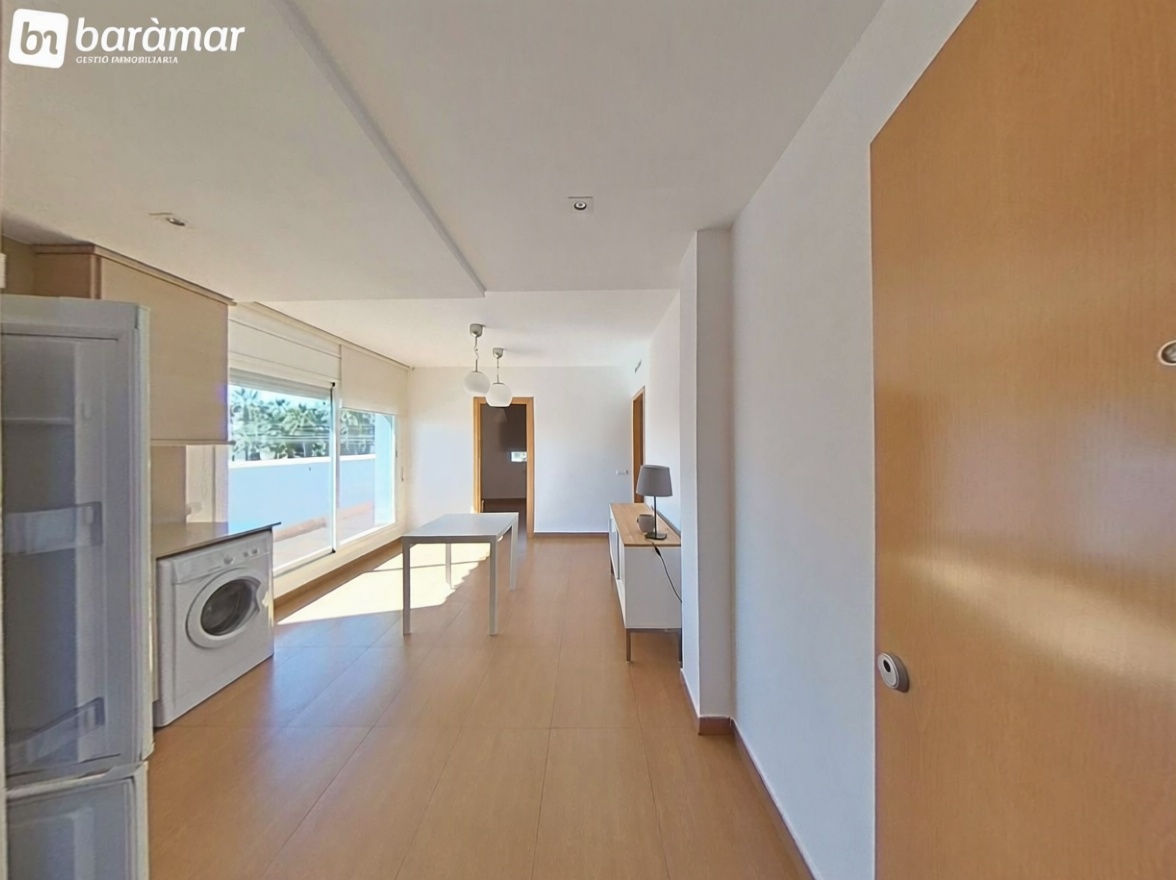 Ático en venta en Calle Pescadors — Salón