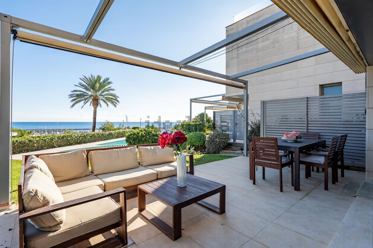 Chalet pareado en venta en Calle dels Pins, 5