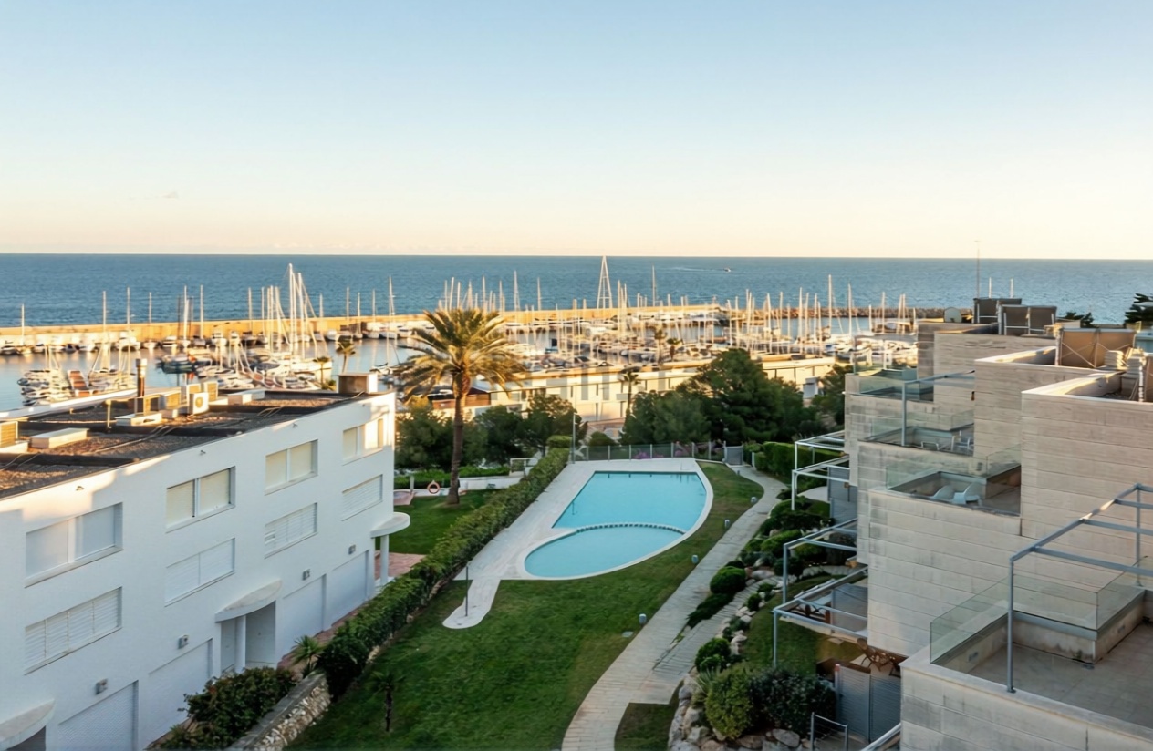 Chalet pareado en venta en Calle dels Pins, 5 — Bad