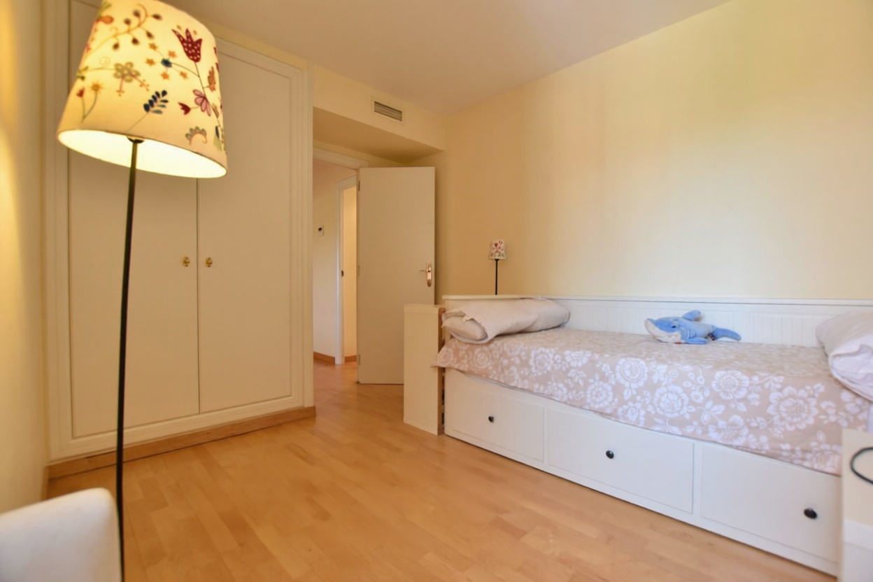 Ático en venta en Paseo de Rafael Campalans — Спальня