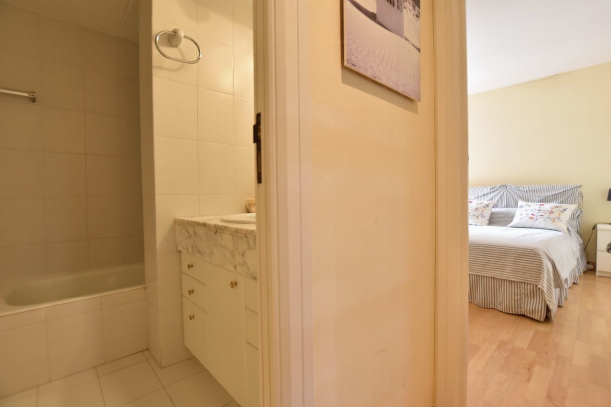 Ático en venta en Paseo de Rafael Campalans — Ванная