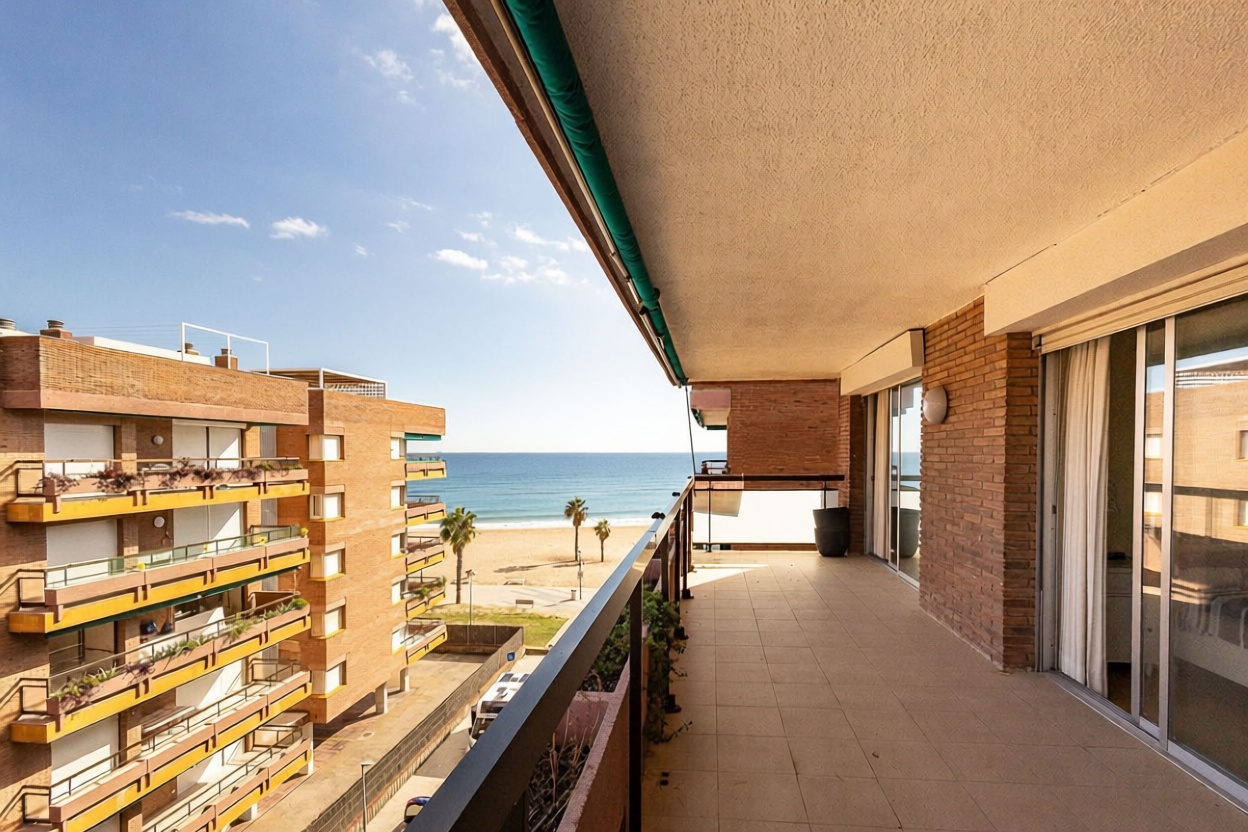 Ático en venta en Barri Marítim-Platja de la Paella — Meerterrasse