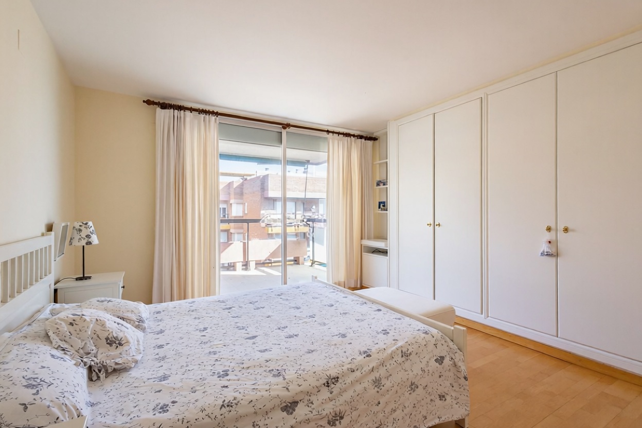 Ático en venta en Barri Marítim-Platja de la Paella — Schlafzimmer
