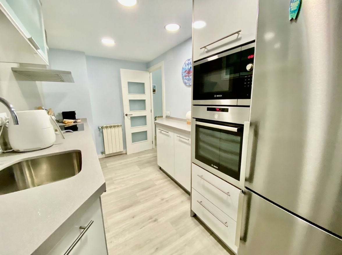 Piso en venta en Calle dels Atinents — Кухня