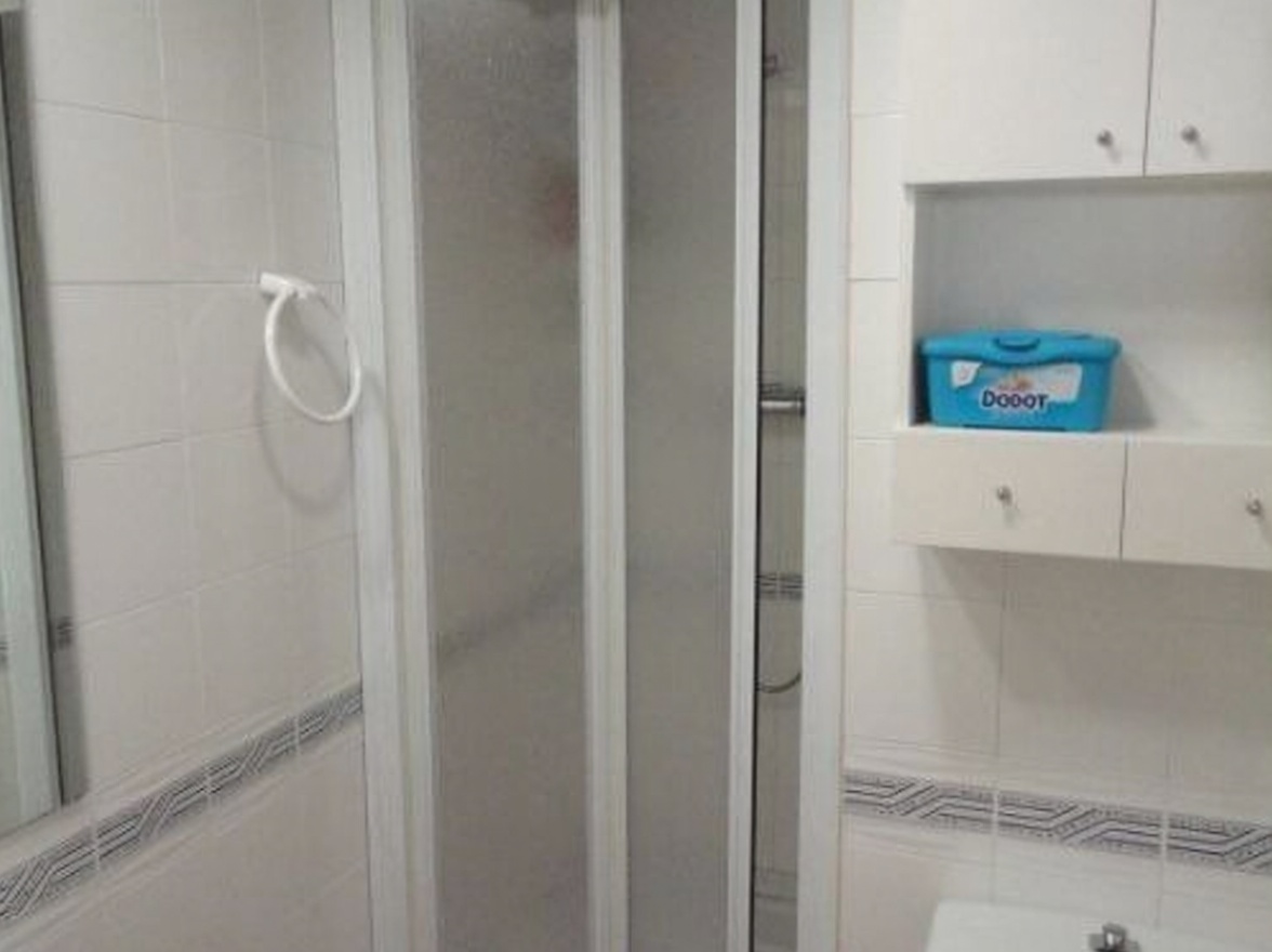 Chalet con acceso directo a playa en Torredembarra — Baño