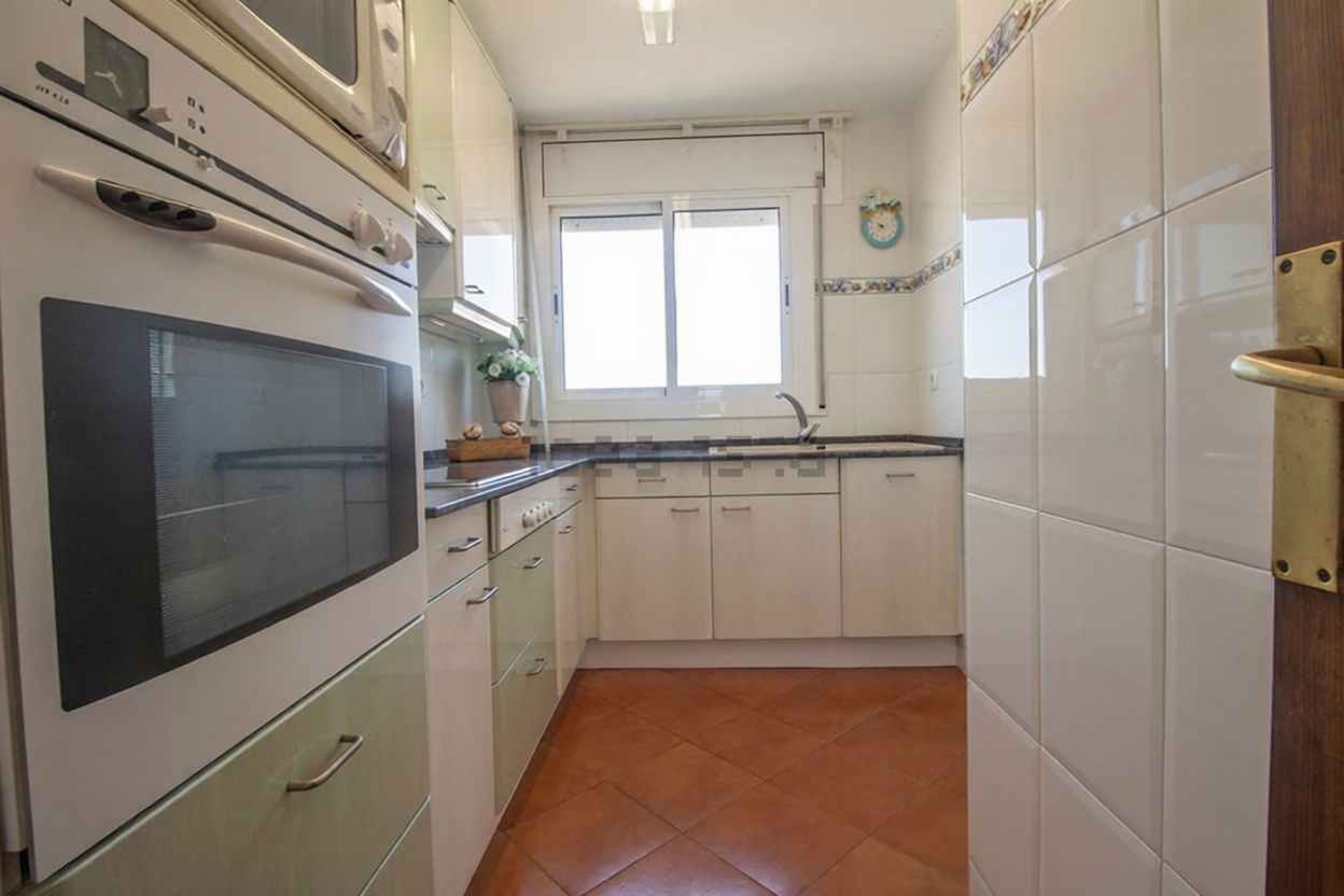 Piso en venta en Paseo de Francesc Macià, 78 — Cocina