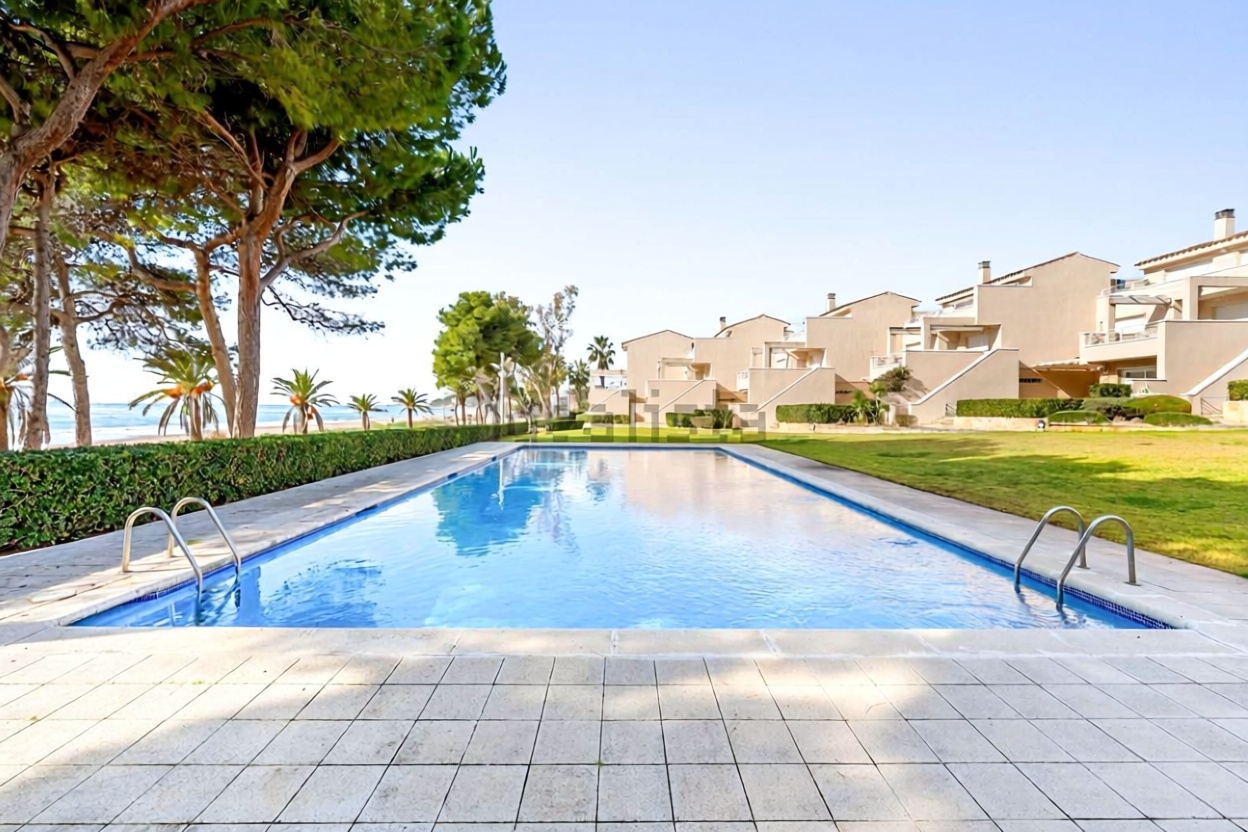 Piso en venta en Calle dels Pins — Бассейн