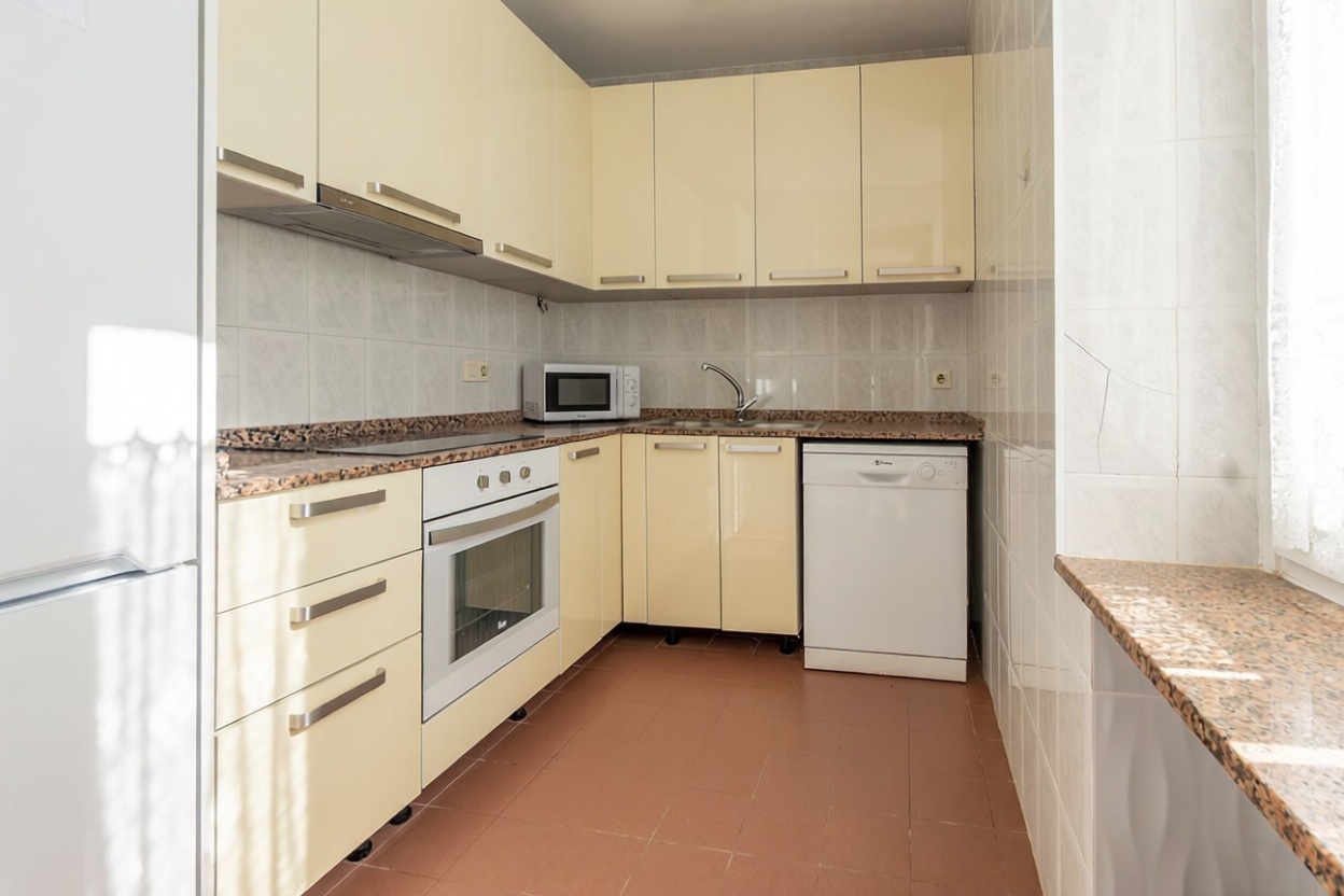 Piso en venta en Calle Botigues de Mar — Cocina