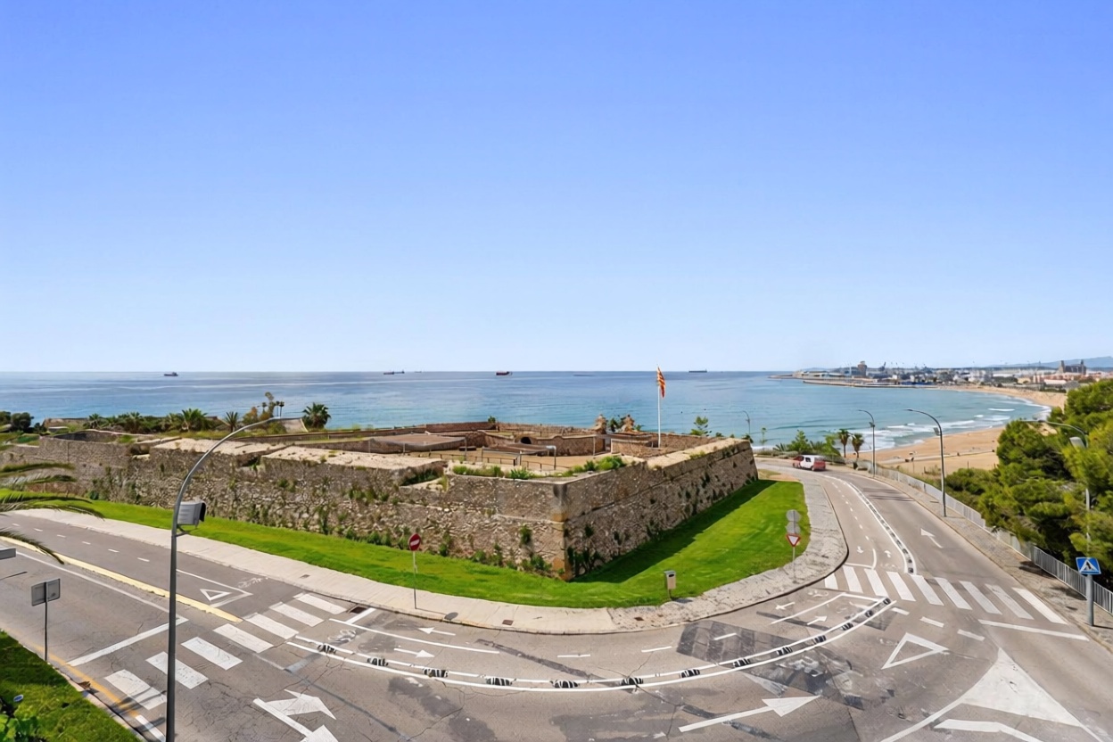 Casa o chalet independiente en venta en Paseo Marítim Rafael Casanova — Vue mer