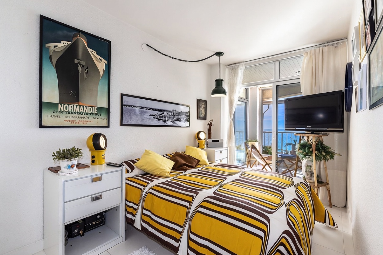 Piso en venta en Calle de Brussel·les — Dormitorio