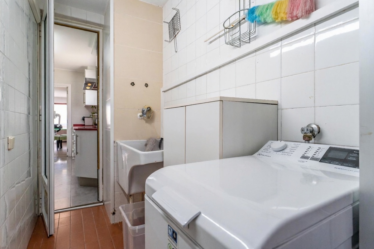 Piso en venta en Calle de Brussel·les — Baño