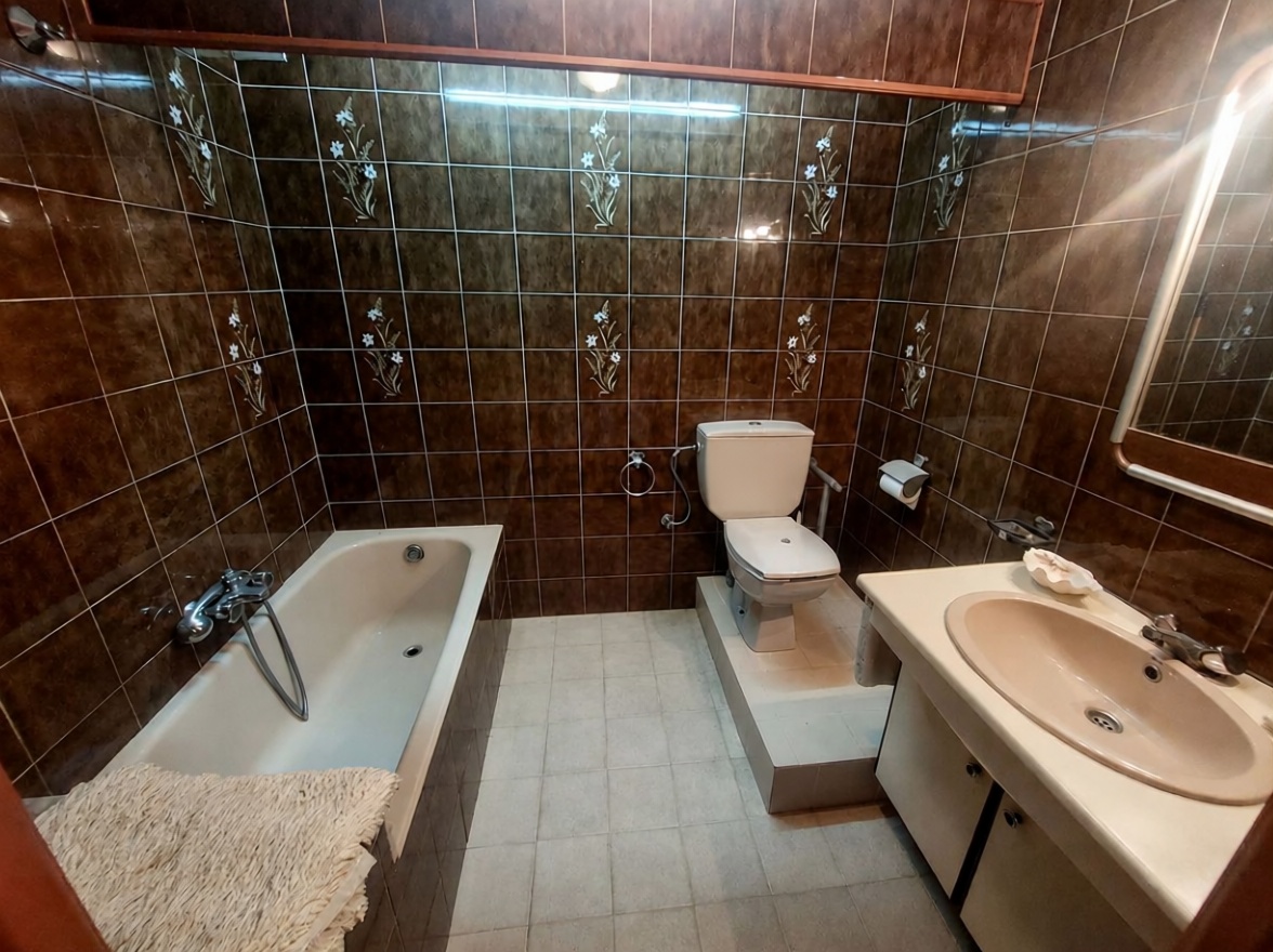 Piso en venta en Calle de la Gavina, 2 — Baño