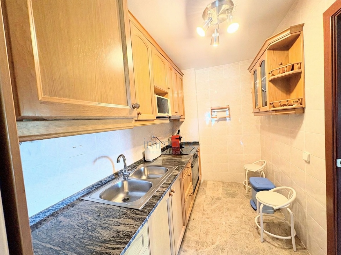 Piso en venta en Calle del Vendrell, 6 — Кухня