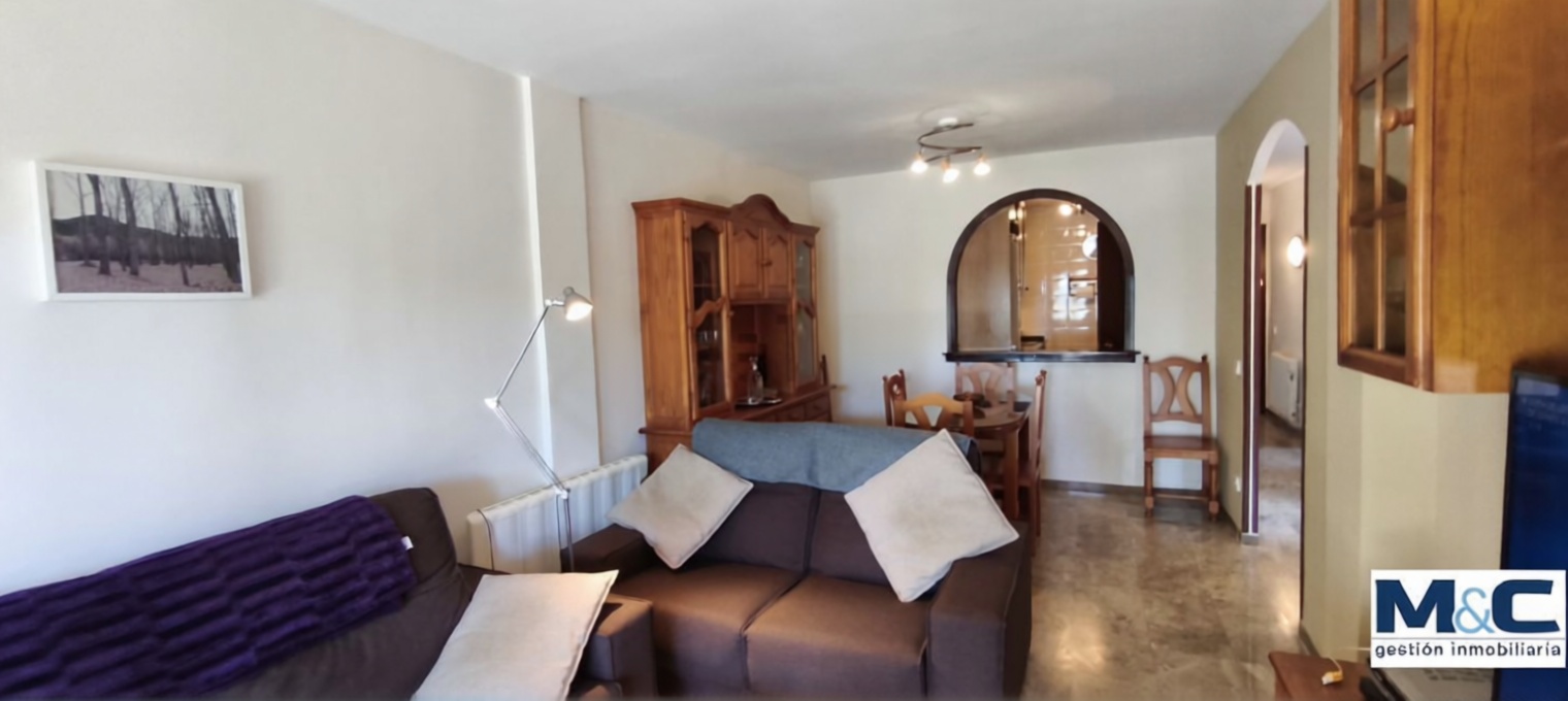 Ático en venta en Calle del Vendrell, 2 — Salón