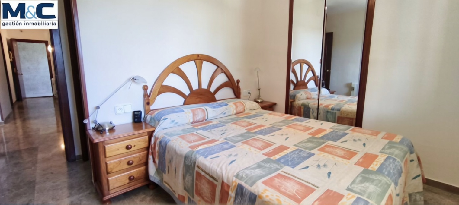 Ático en venta en Calle del Vendrell, 2 — Dormitorio
