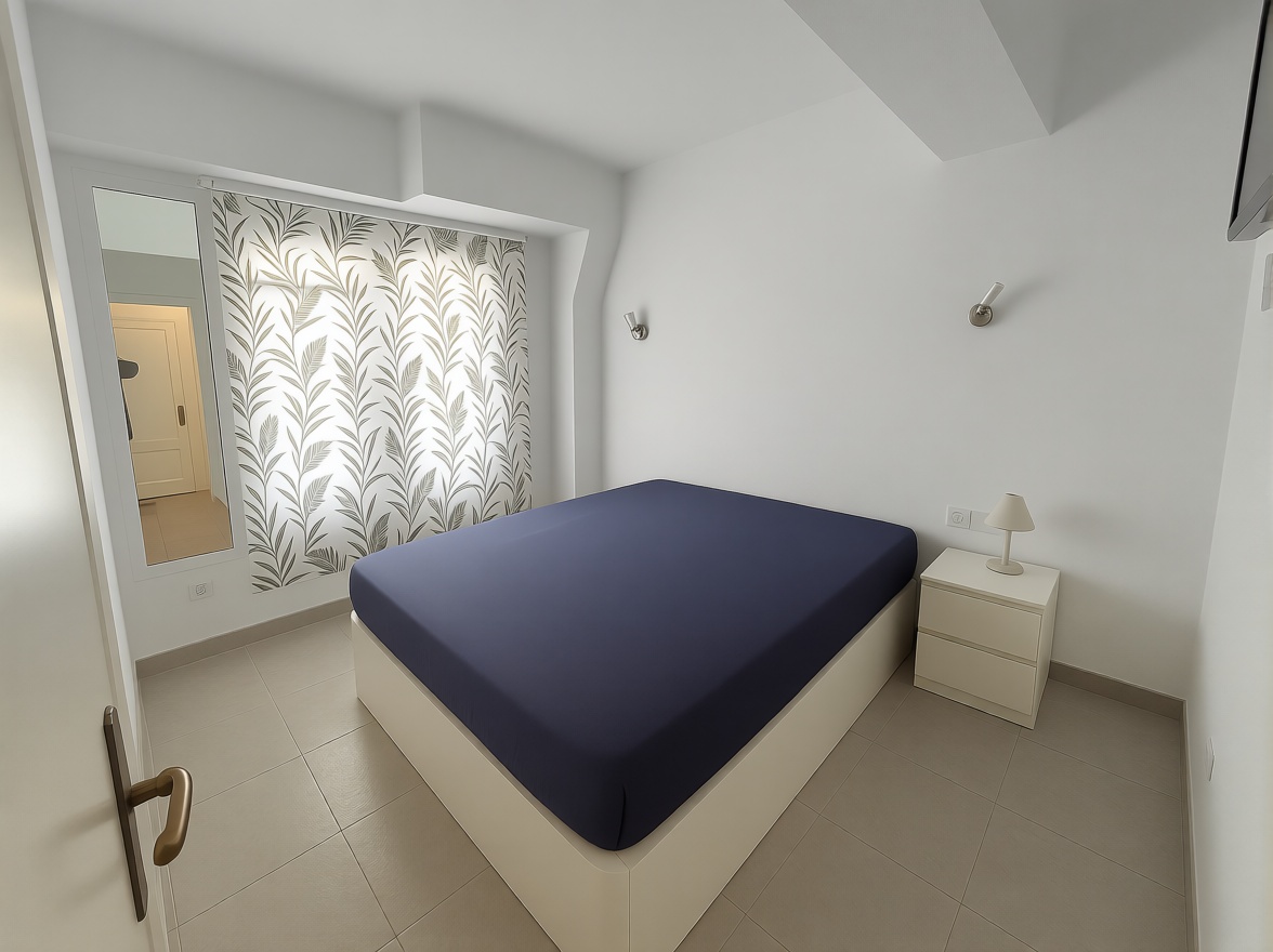 Piso en venta en Paseo de Miramar — Dormitorio