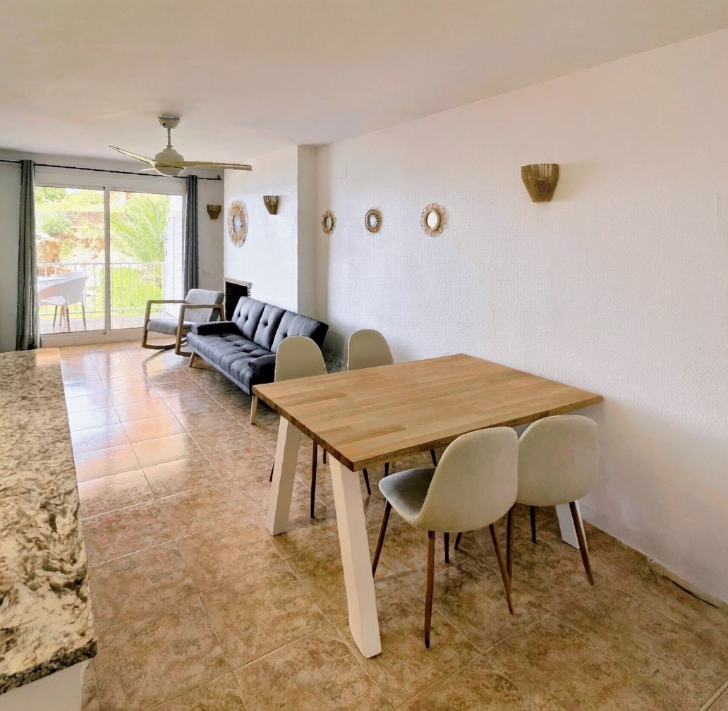 Piso en venta en Carretera del Far, 56 — Sala