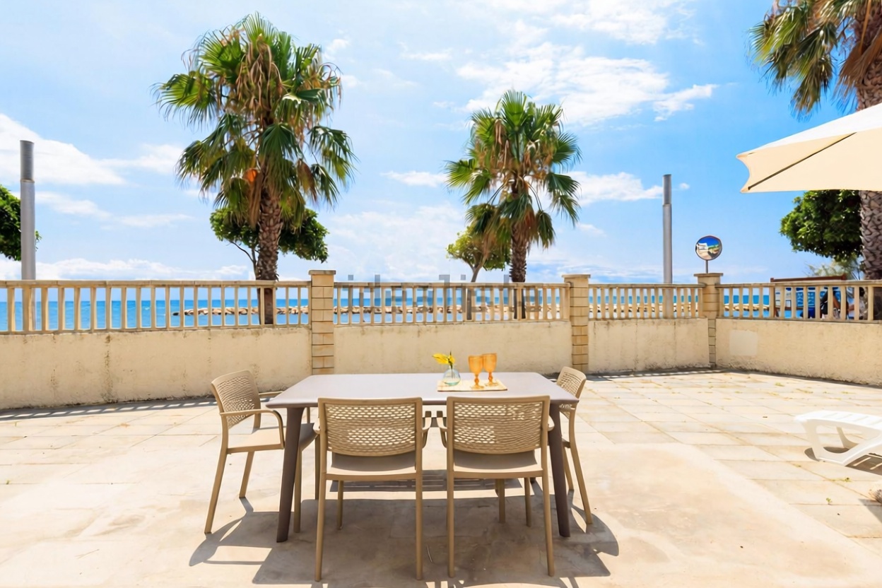 Piso en venta en Calle Gladiols, 66