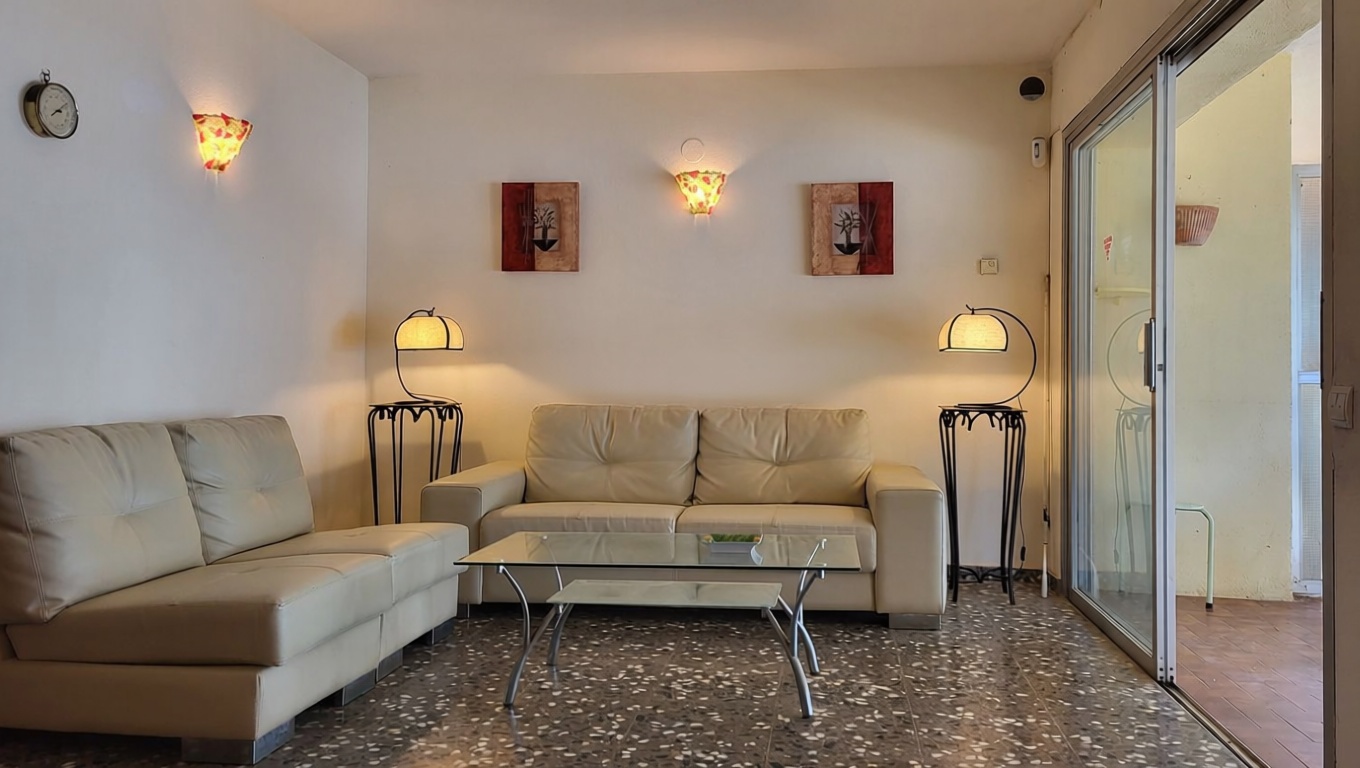 Piso en venta en Calle Saturn, 38 — Séjour
