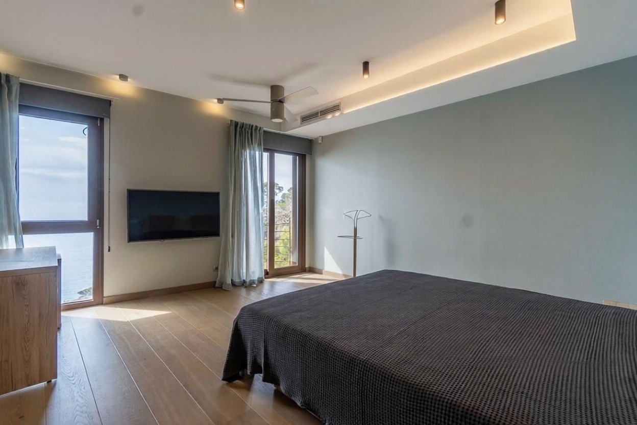 Casa o chalet independiente en venta en Calle de la Juliola — Chambre