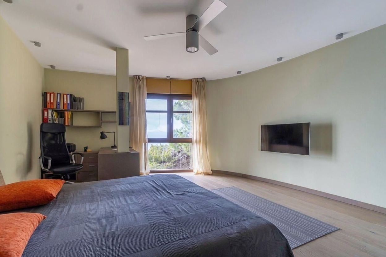 Casa o chalet independiente en venta en Calle de la Juliola — Chambre