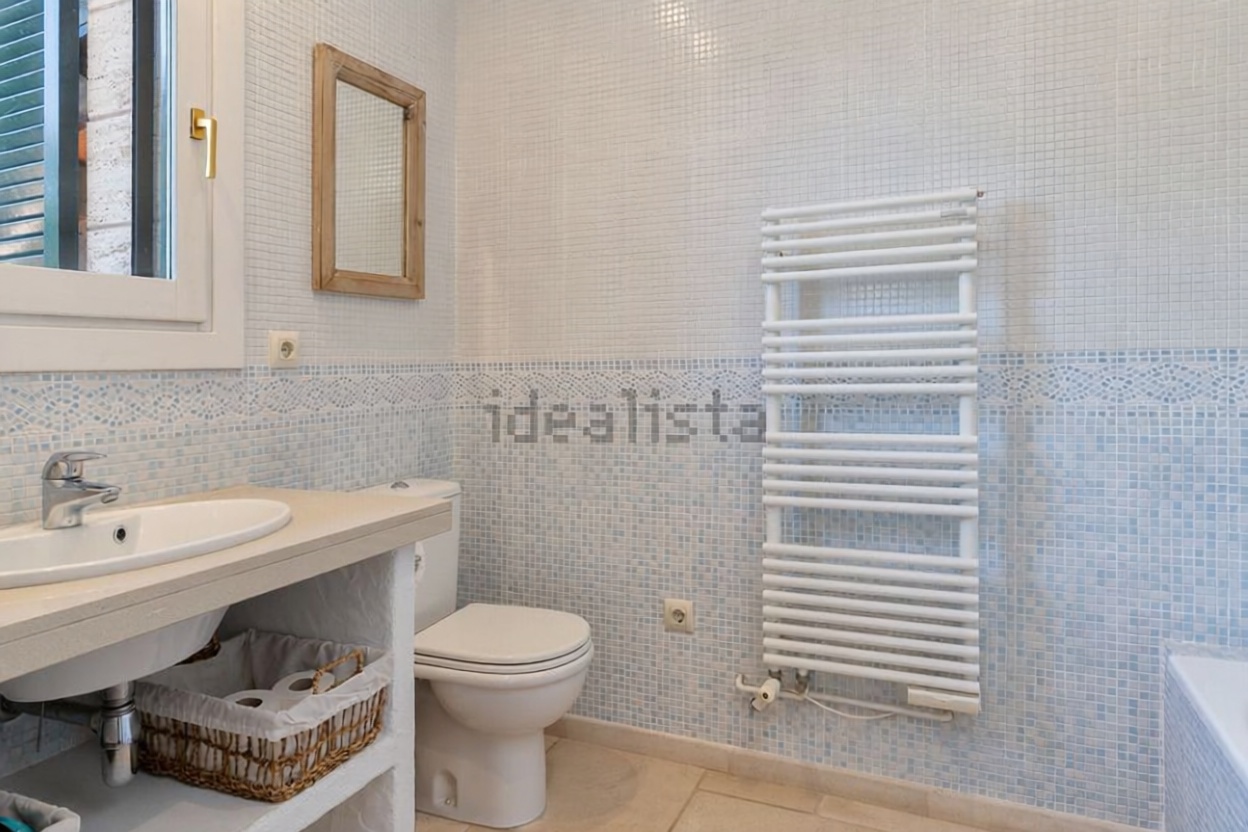 Casa o chalet independiente en venta en La Pola i Giverola-Salionç — Casa banho