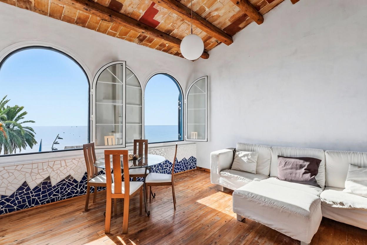 Dúplex en venta en Ps Maritim Sant Joan De Deu — Séjour