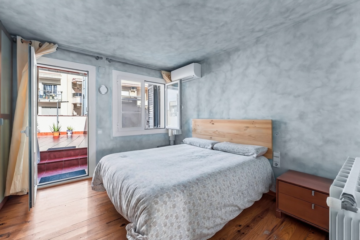 Dúplex en venta en Ps Maritim Sant Joan De Deu — Chambre