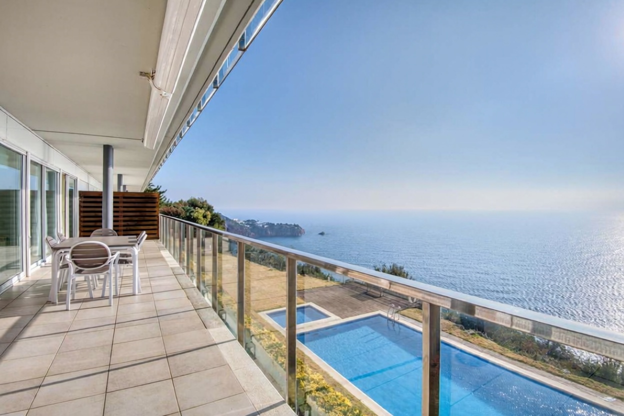 Piso en venta en Calle Ricard Boadella i Sanabria — Terraza mar