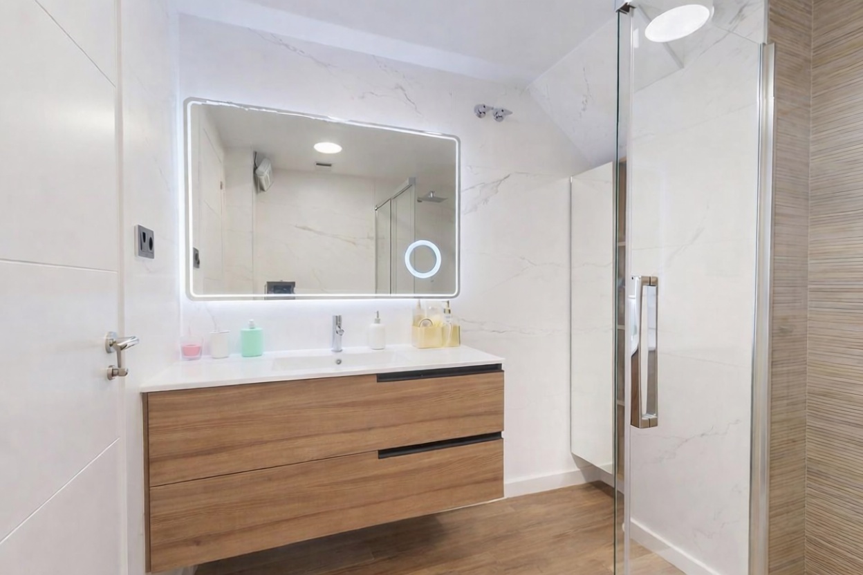Dúplex en venta en Calle de Mallorca — Bad